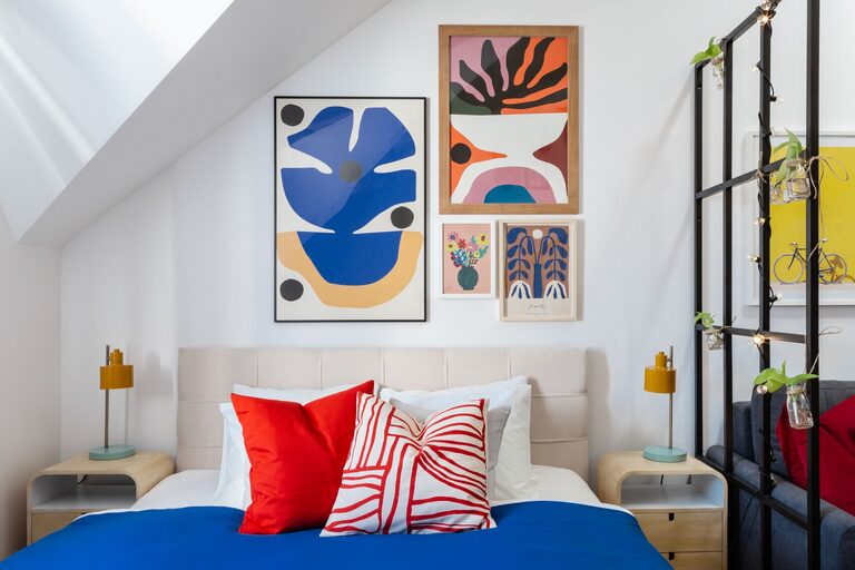 Easy Ways to Brighten a Dark Room Quickly
